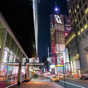 מלון Hilton Garden - Times Square, ניו יורק